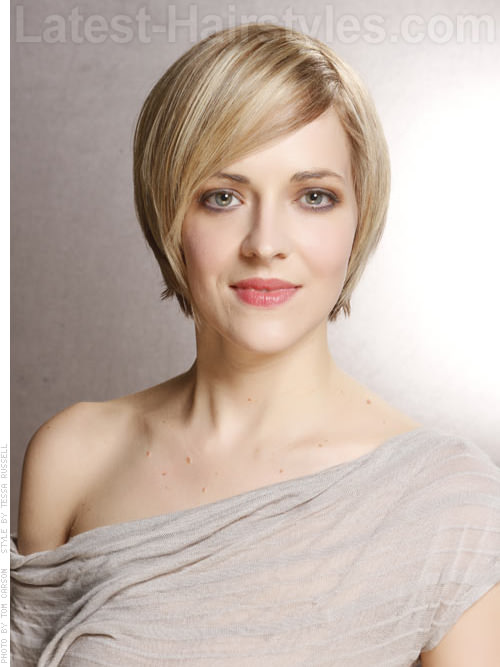 Short Sleek Tapered Blonde Style