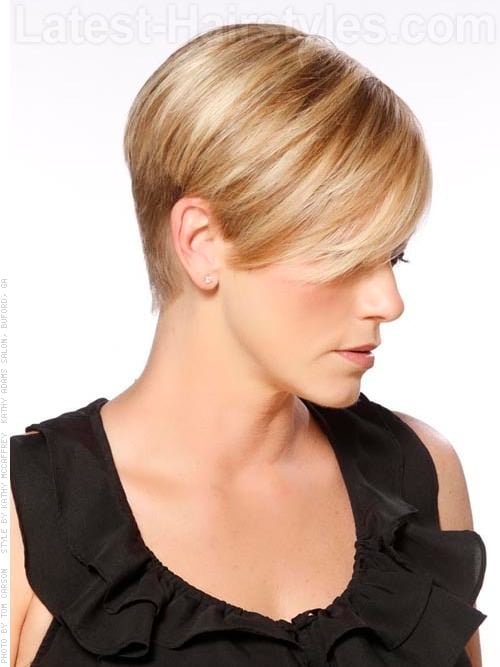 High Profile Cute Blonde Short Haircuts Over The Ears - Side View