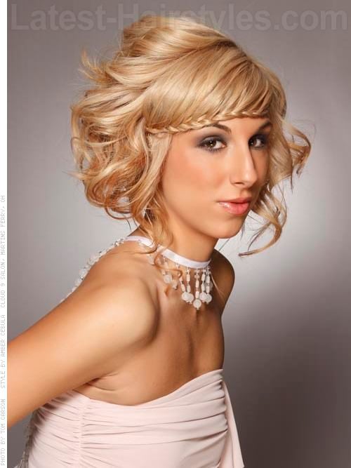 Bold Blonde Hairstyle For Medium Hair Side View