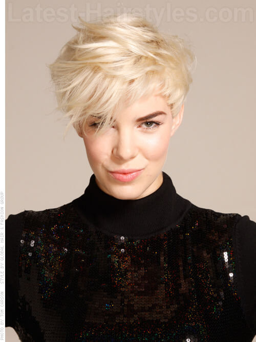 Short To Long Layered Hair Fun Blonde Look