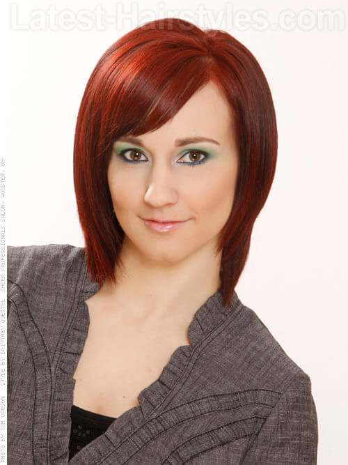 Mid Length Chic Red Hairstyle with Bangs