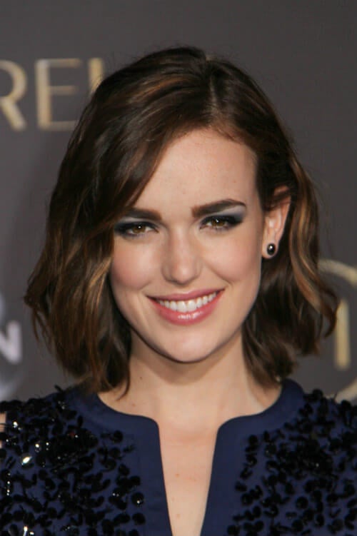 Elizabeth Henstridge Long Bob Spring Hairstyle