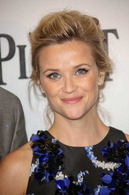Reese Witherspoon Updo