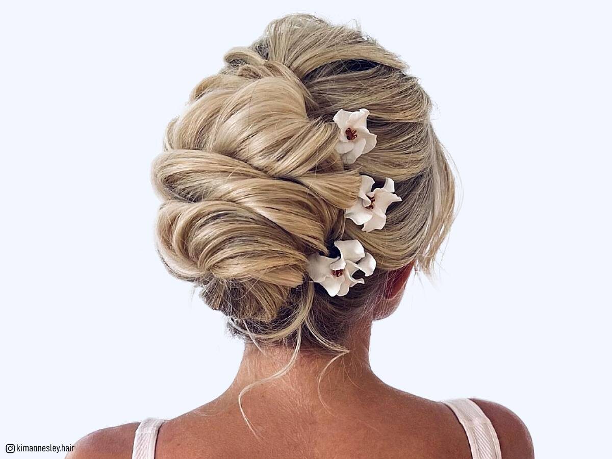 13 Contemporary Bridal Hairstyles for Your Wedding | Meesho