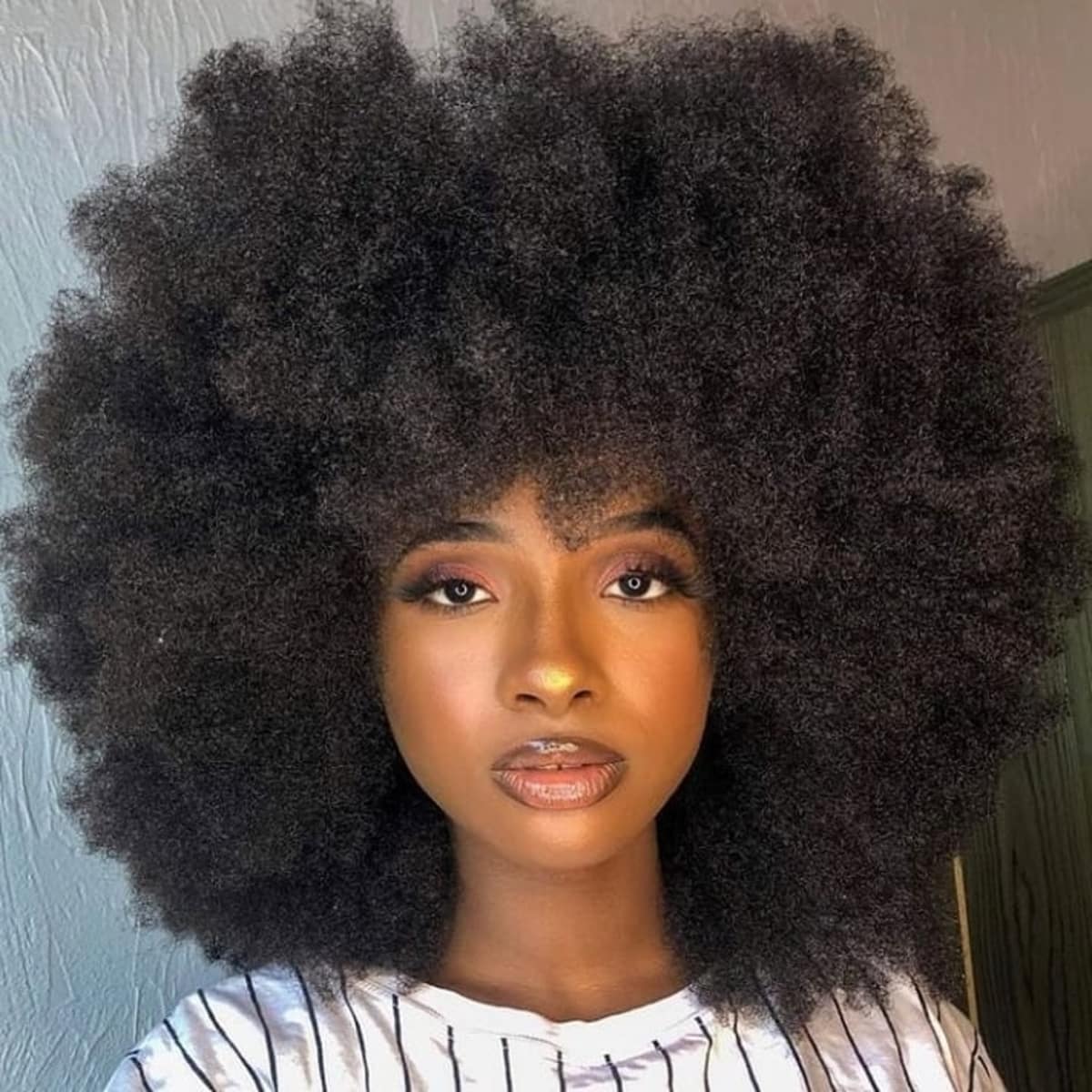 60s-Inspired Afro Hair for Women
