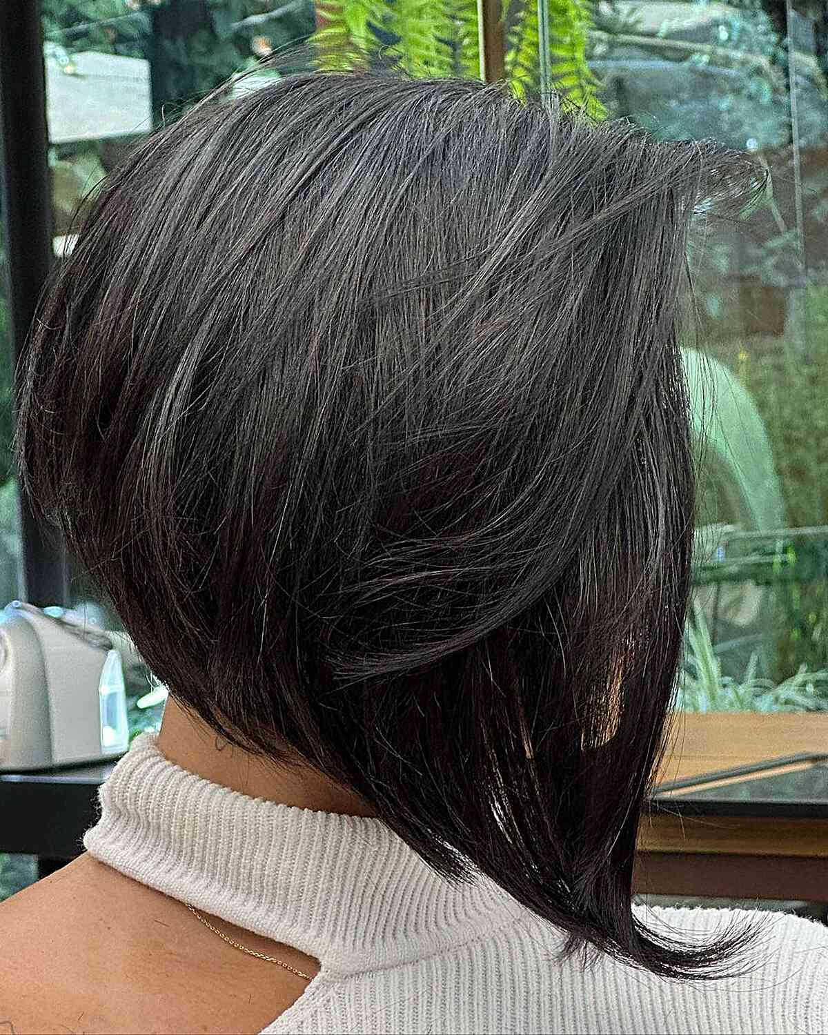 Angled Long Bob with Soft Stacked Layers
