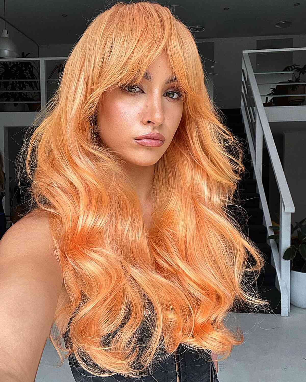 Apricot-Inspired Long Hair with Bottleneck Fringe and Loose Waves