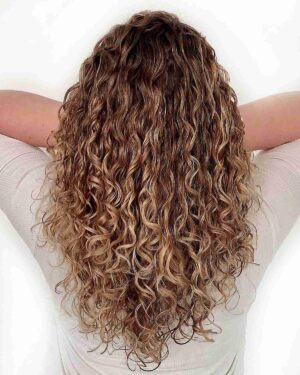 Balayage for Curly Hair: 32 Stunning Ideas