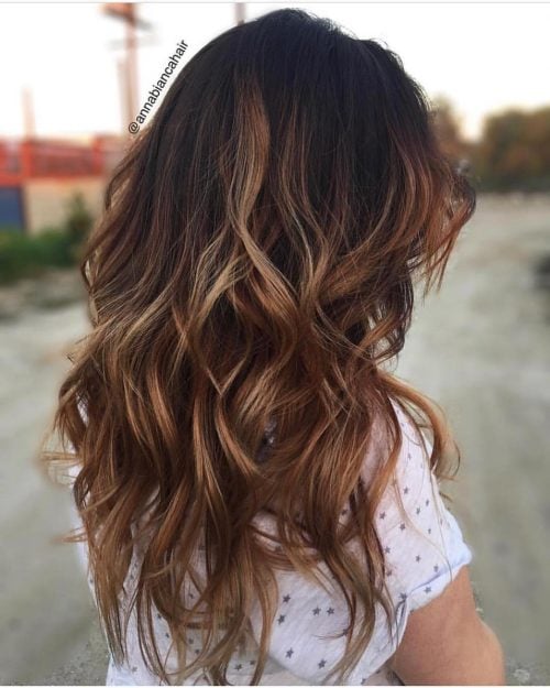 Lived-In Caramel And Blonde Highlights in Brown Hair