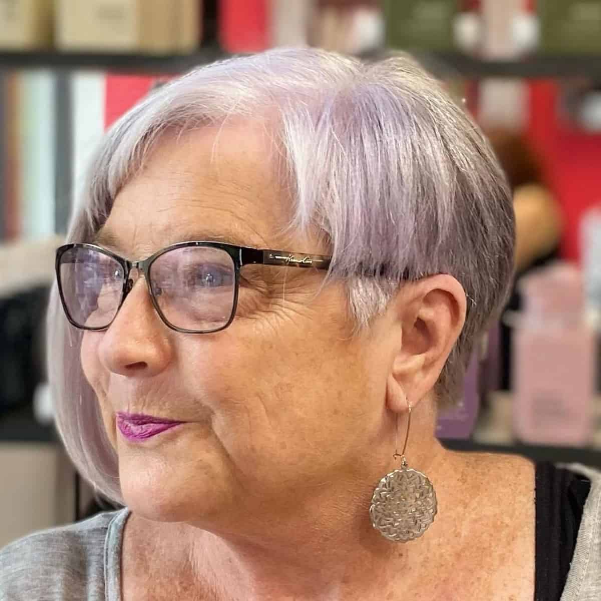 32 Ultra-Flattering Hairstyles for Women Over 70 with Glasses