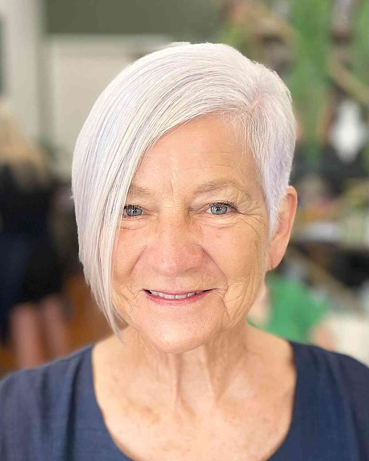 Asymmetrical Flair Hairstyle for Older Women with Short Hair