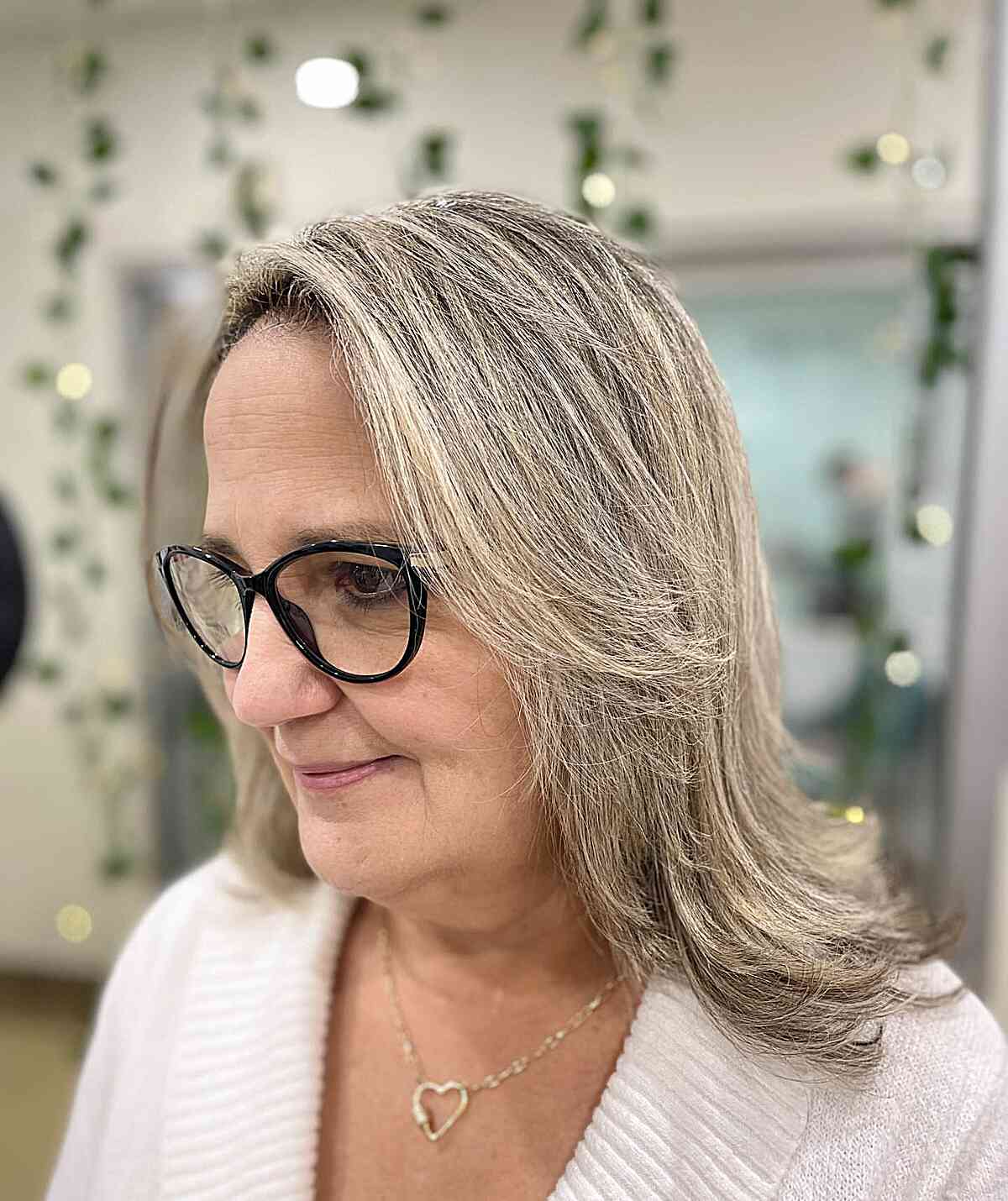Babylights on a Mid-Length Cut for Women Aged 60 with Specs