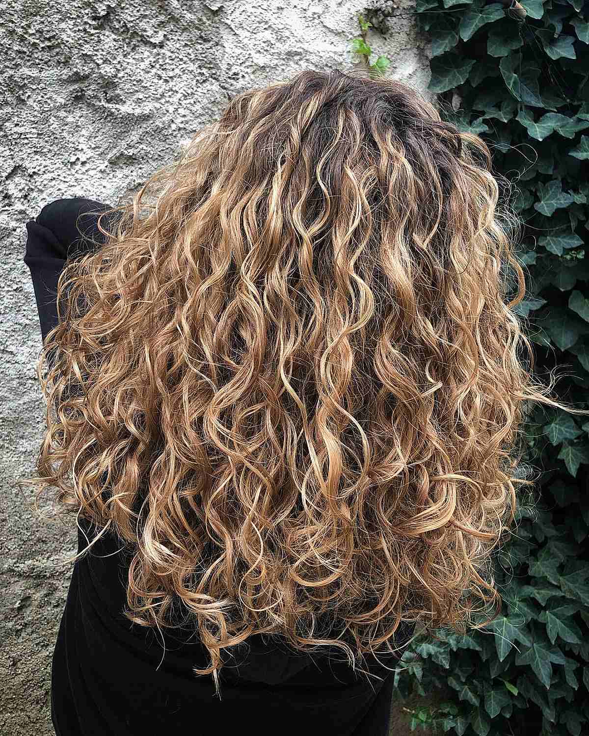 Balayage Reddish-Beige Blonde Curly Hair
