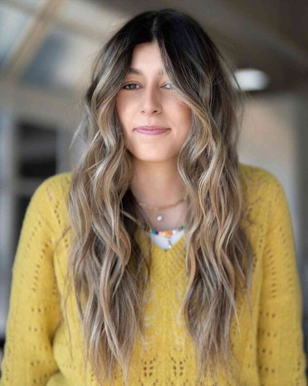 28 New Ways Women are Getting Long Layered, Wavy Hair in 2023