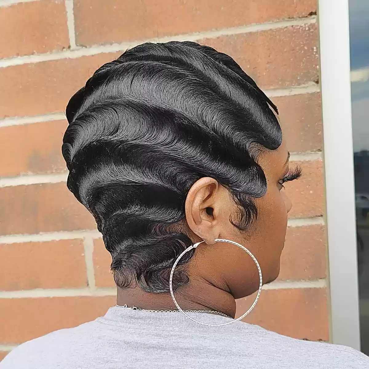 Beautiful Pixie Waves for Black Ladies with Short Hair