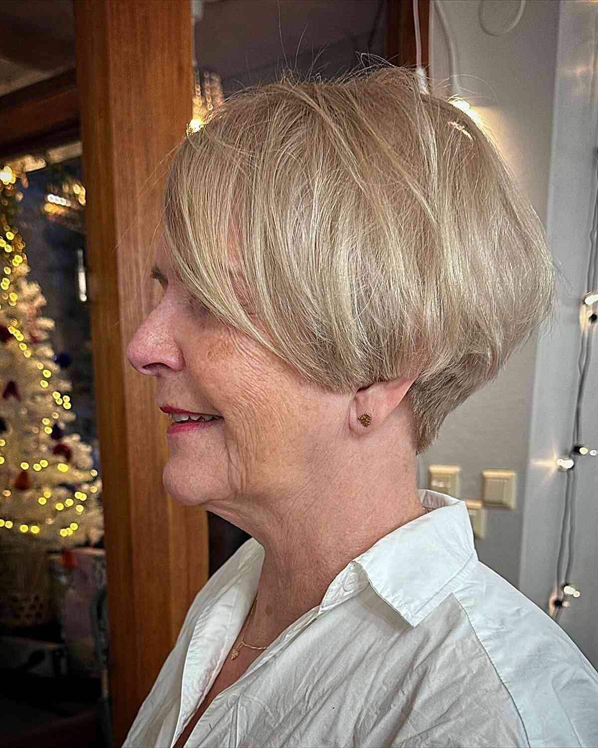Beige Blonde Long Pixie Bob for Seniors