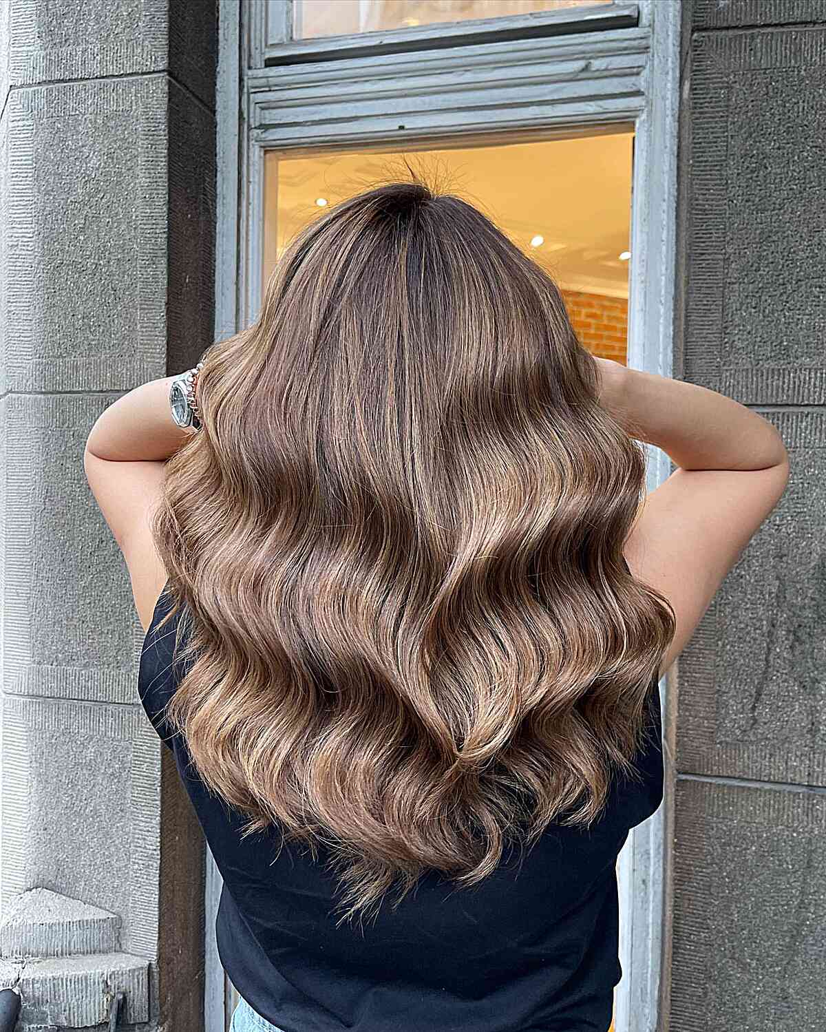 Mid Back Beige Caramel Brown Balayage Hair with Soft Waves