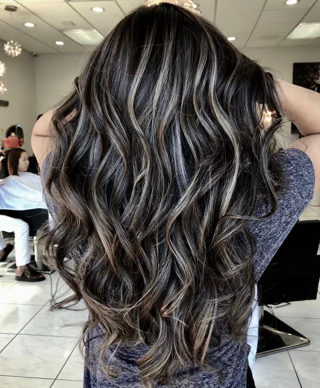 Black go what highlights hair with Brownish Grey