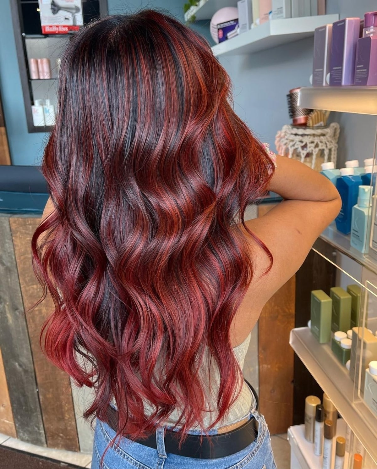 19 Best Black Hair with Red Highlights for Eye-Catching Contrast