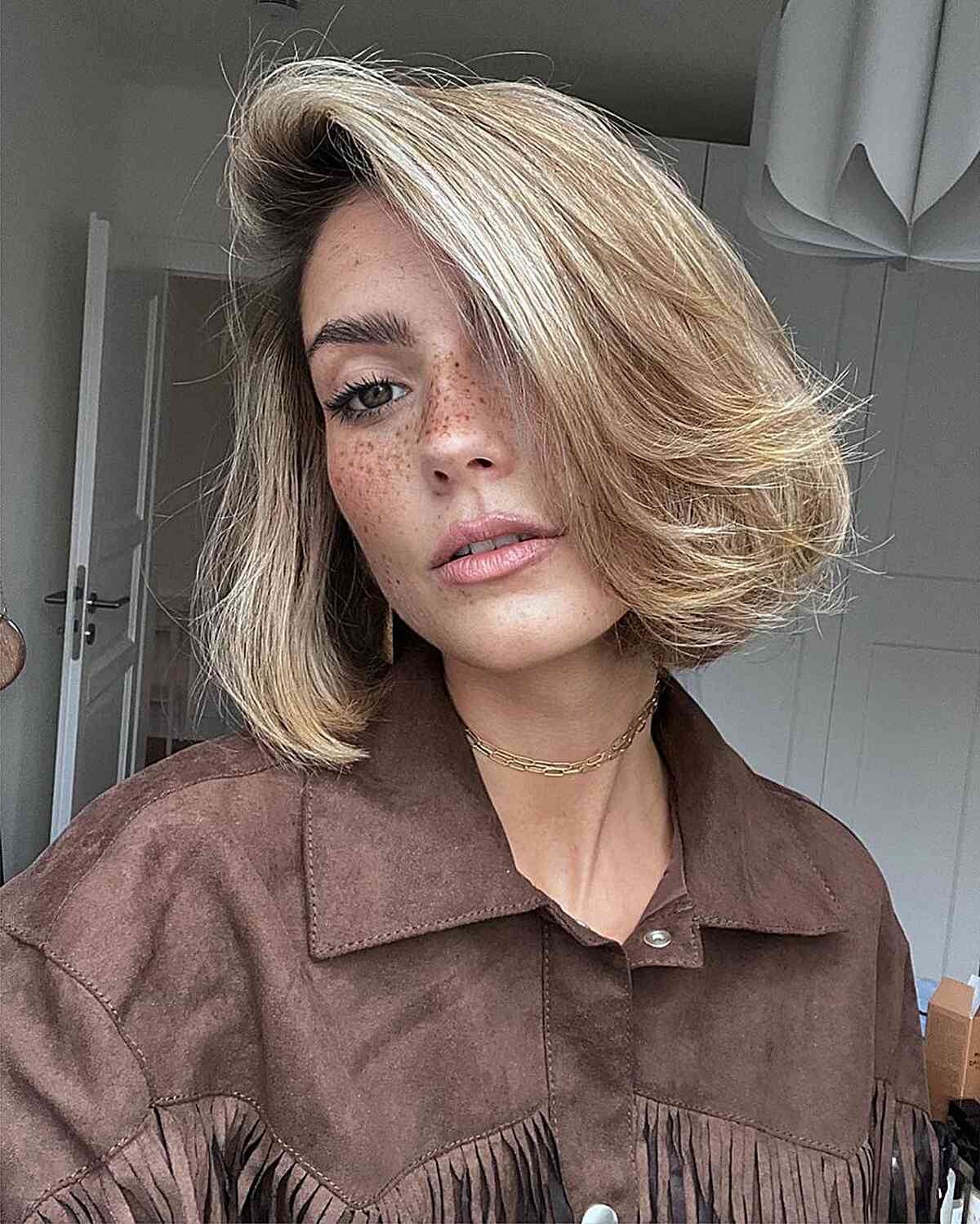 Blonde Chin Bubble Bob with Textured Layers