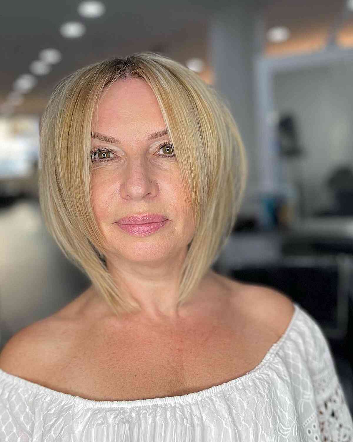 Blonde Face-Framing Bob Cut for Older Ladies with Fine Hair