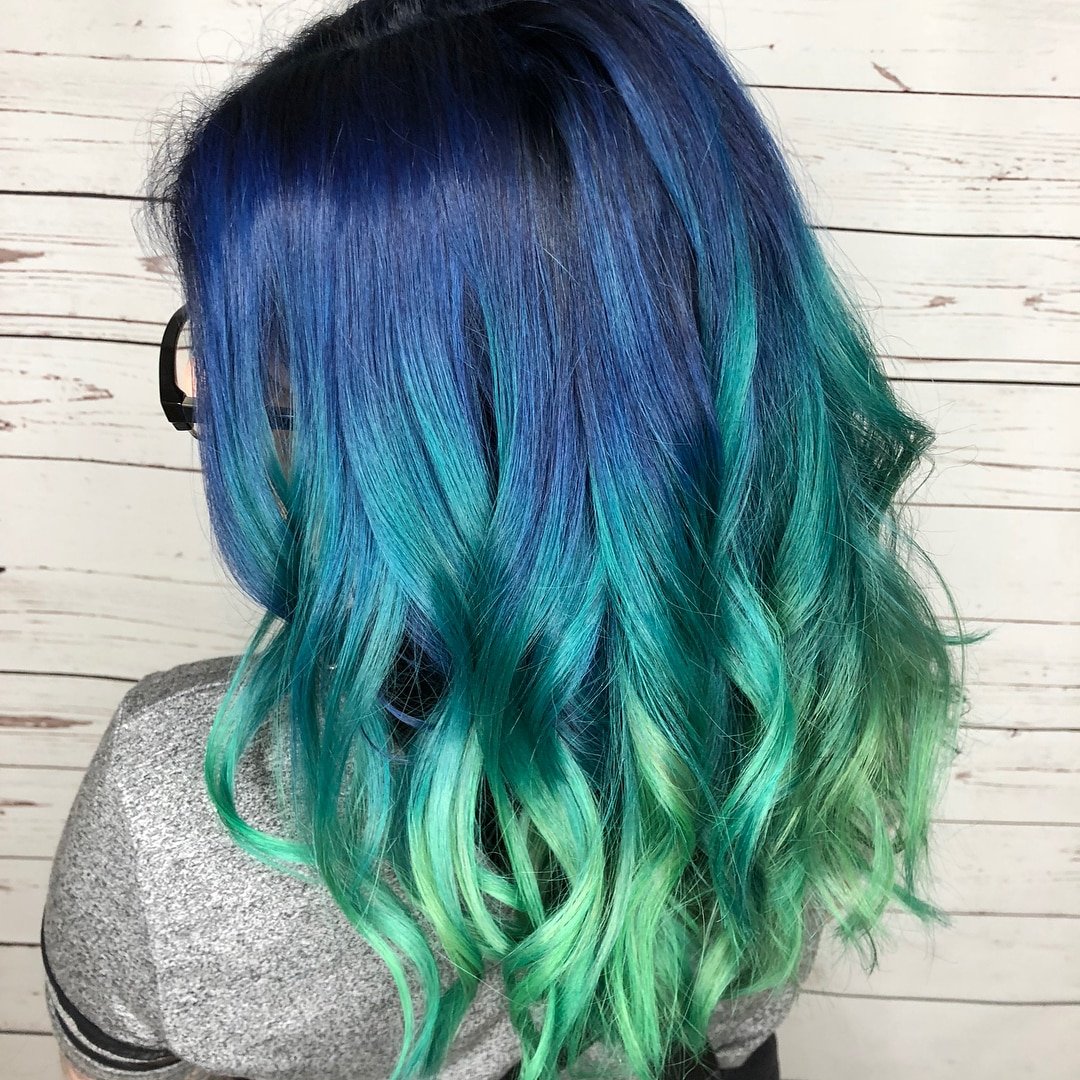 Blue to Green Ombre