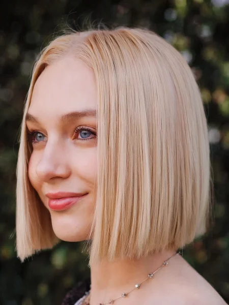 A Blunt bob cut for fine hair
