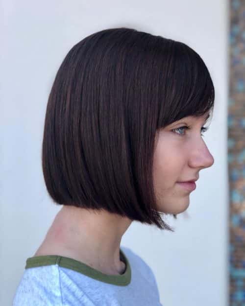 Blunt bob with side bangs