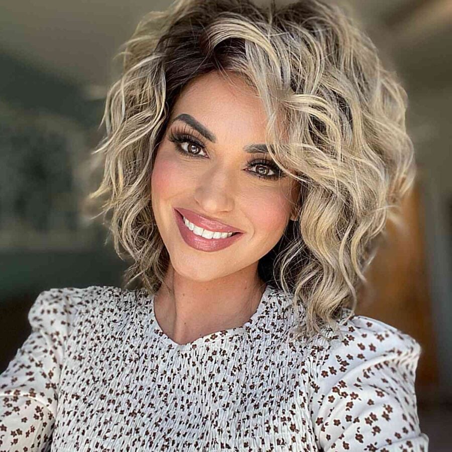 50 Gorgeous Short Wavy Haircuts Trending in 2023