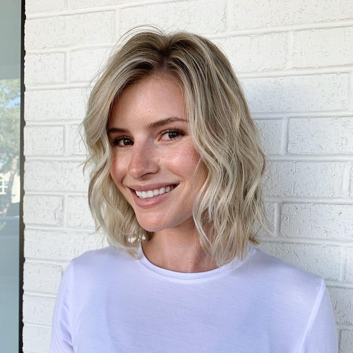 Cute Bob with Deep Side Part and Waves