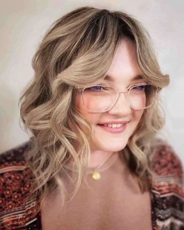 A Bottleneck Bangs for Round Faces