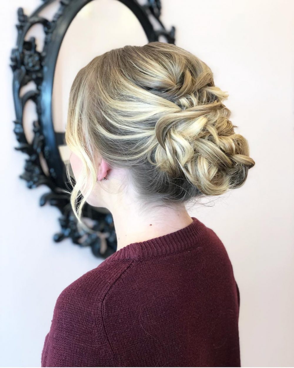22 Glamorous Messy Updos You’ll See in 2024