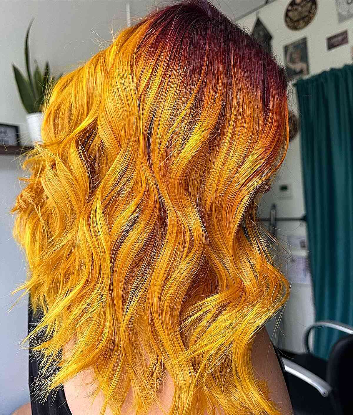 Wavy tresses in yellow hair color