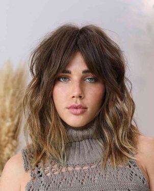 The Best Hairstyles for Long Faces to Appear More Balanced