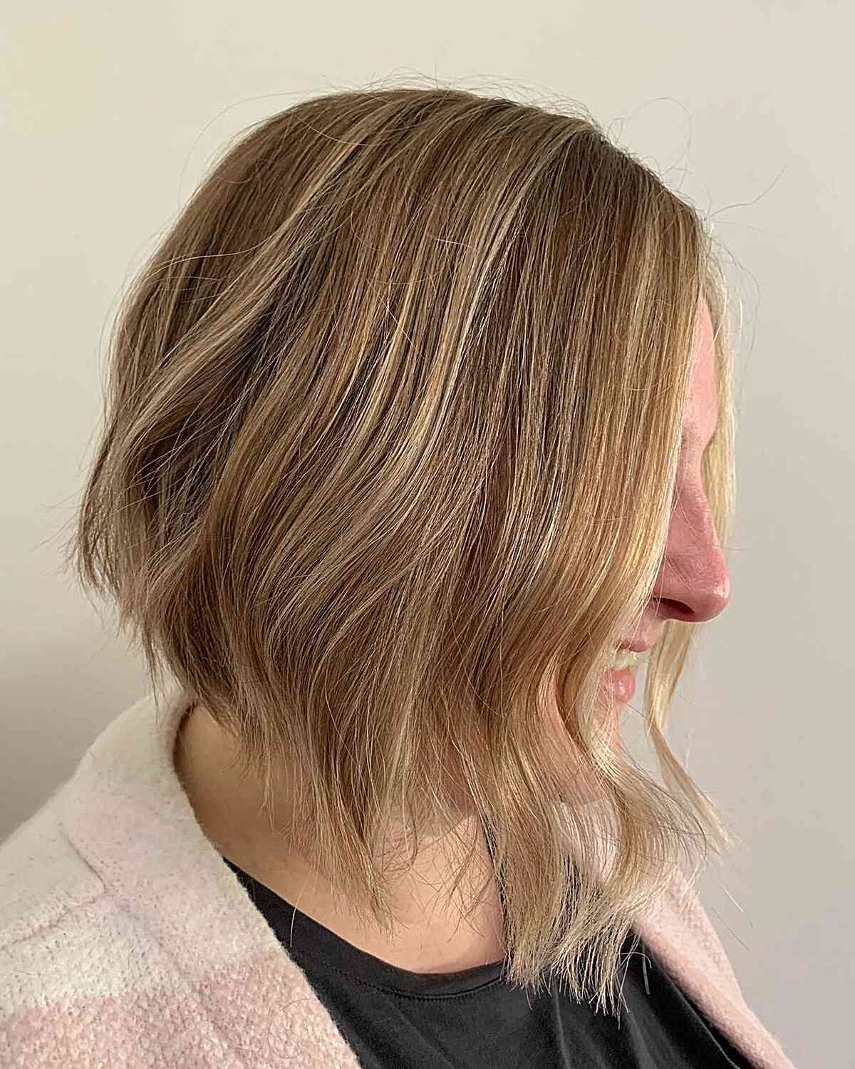 Bronde Concave Short Bob Haircut with Wavy Ends