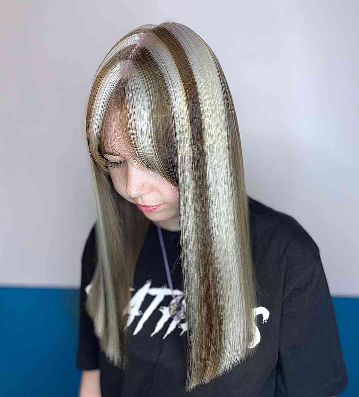 Brown and Platinum Mid-Long Vintage Y2k Striped Hair