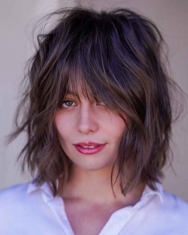 31 Shaggy Bob with Bangs Haircut Ideas for The Modern, Retro Girl