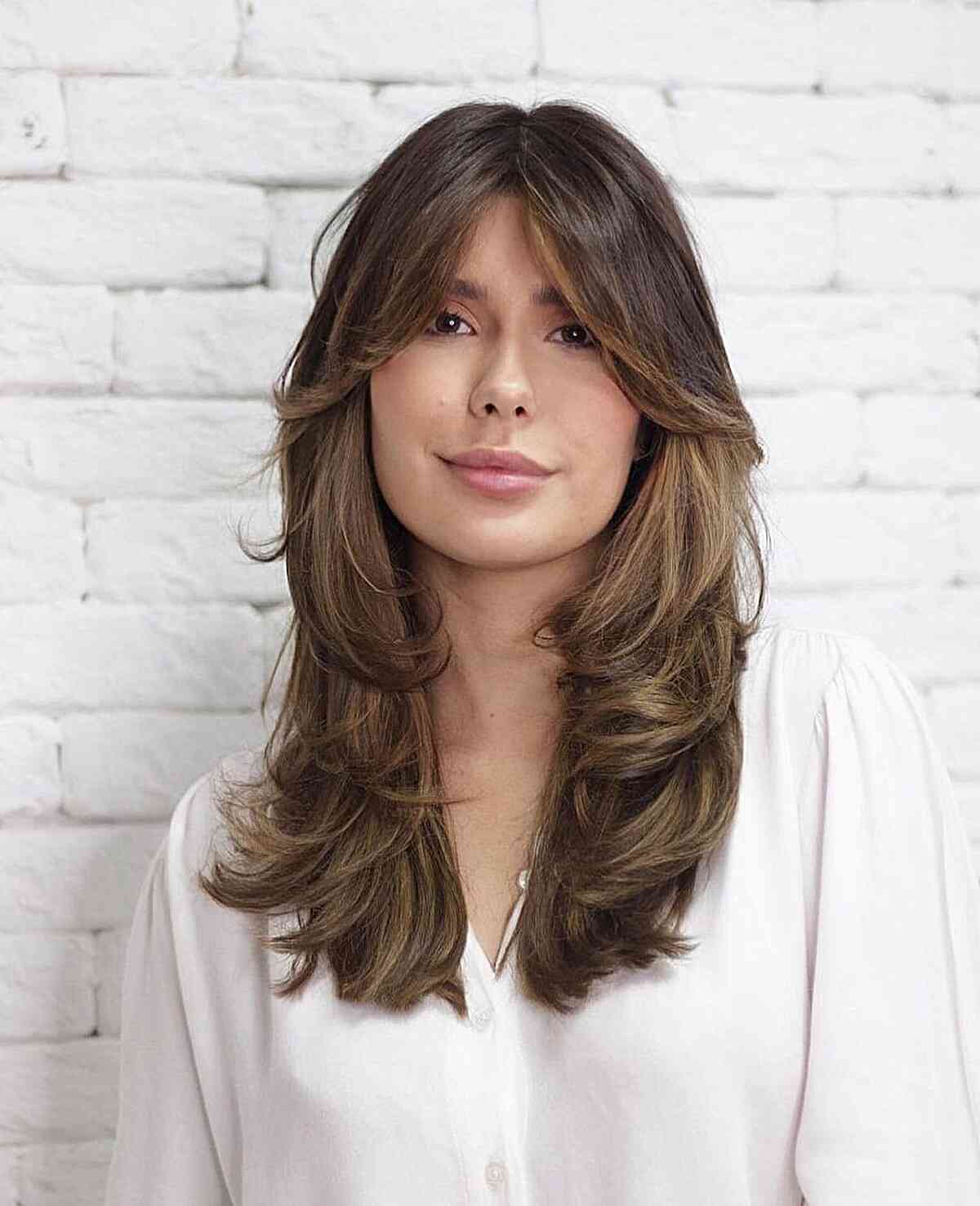 Butterfly-Cut Wavy Hair with Face-Framing Bangs for Square Faces