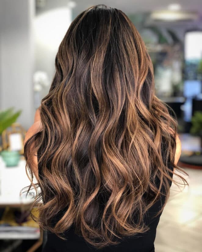 31 Stunning Examples of Caramel Balayage Highlights for 2025
