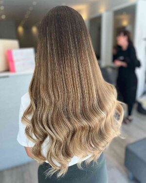 30 Sweetest Caramel Blonde Hair Color Ideas You'll See This Year