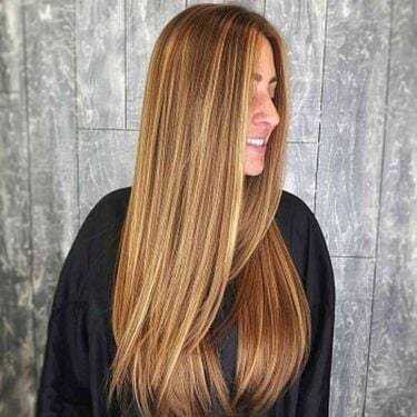 30 Sweetest Caramel Blonde Hair Color Ideas You'll See This Year