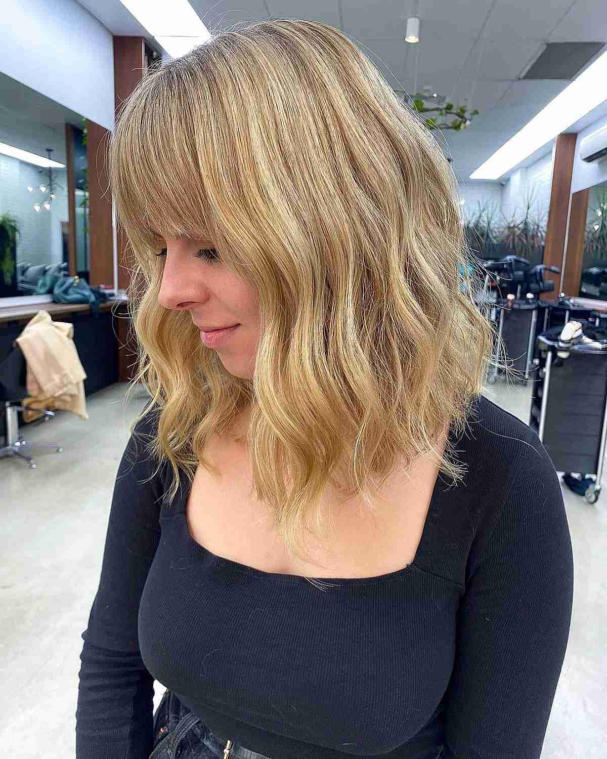 Adorable & Chic Mid-Length Wavy Lob with Blonde Balayage
