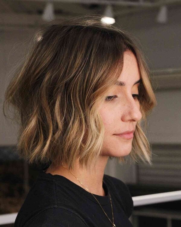 The Chin-Length Blunt Bob Is Trending And Here Are 38 Chic Ideas