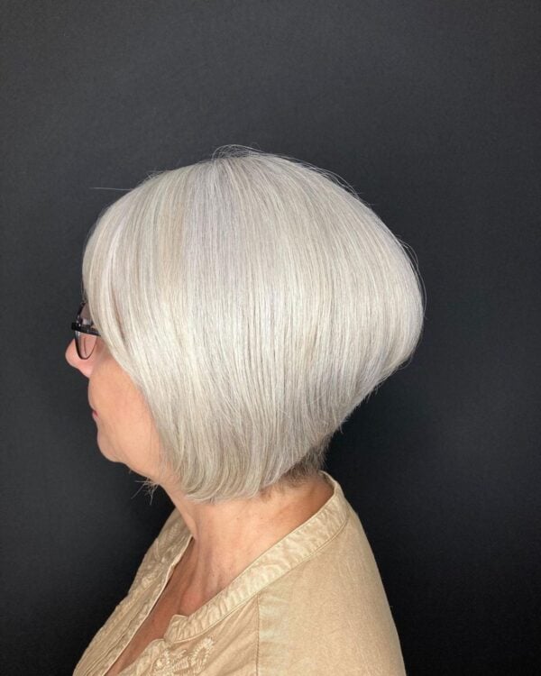41 Easy and Stylish Short Bobs With Bangs for Women Over 60