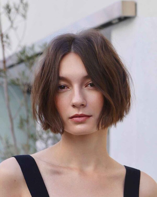 The Chin-Length Blunt Bob Is Trending and Here Are 43 Chic Ideas