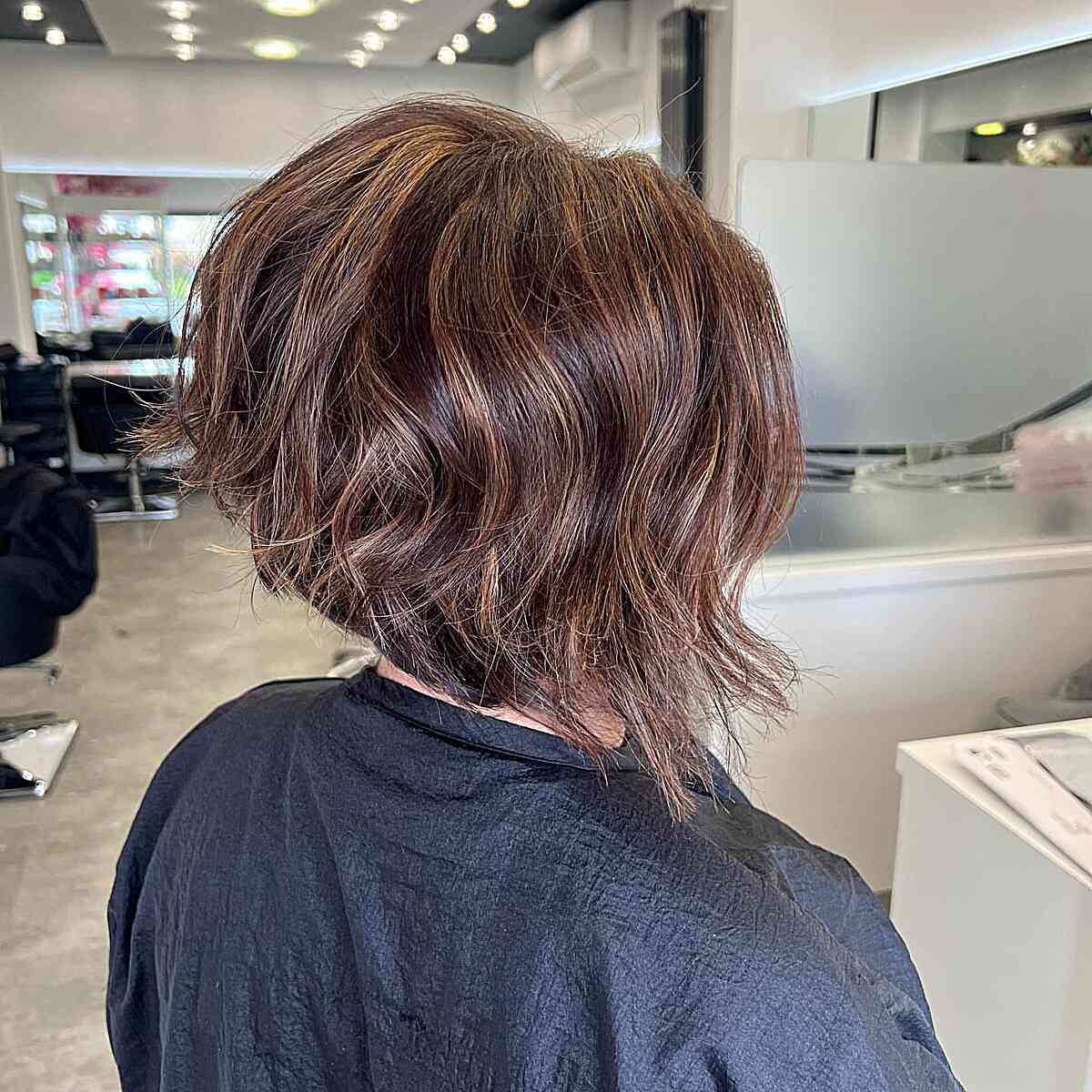 Choppy Graduated Bob for Dimensional Brunette Hair with Soft Waves