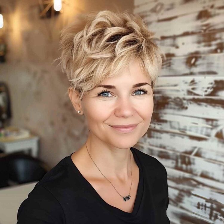 57 Textured Pixie Cut Ideas for a Messy, Modern Look