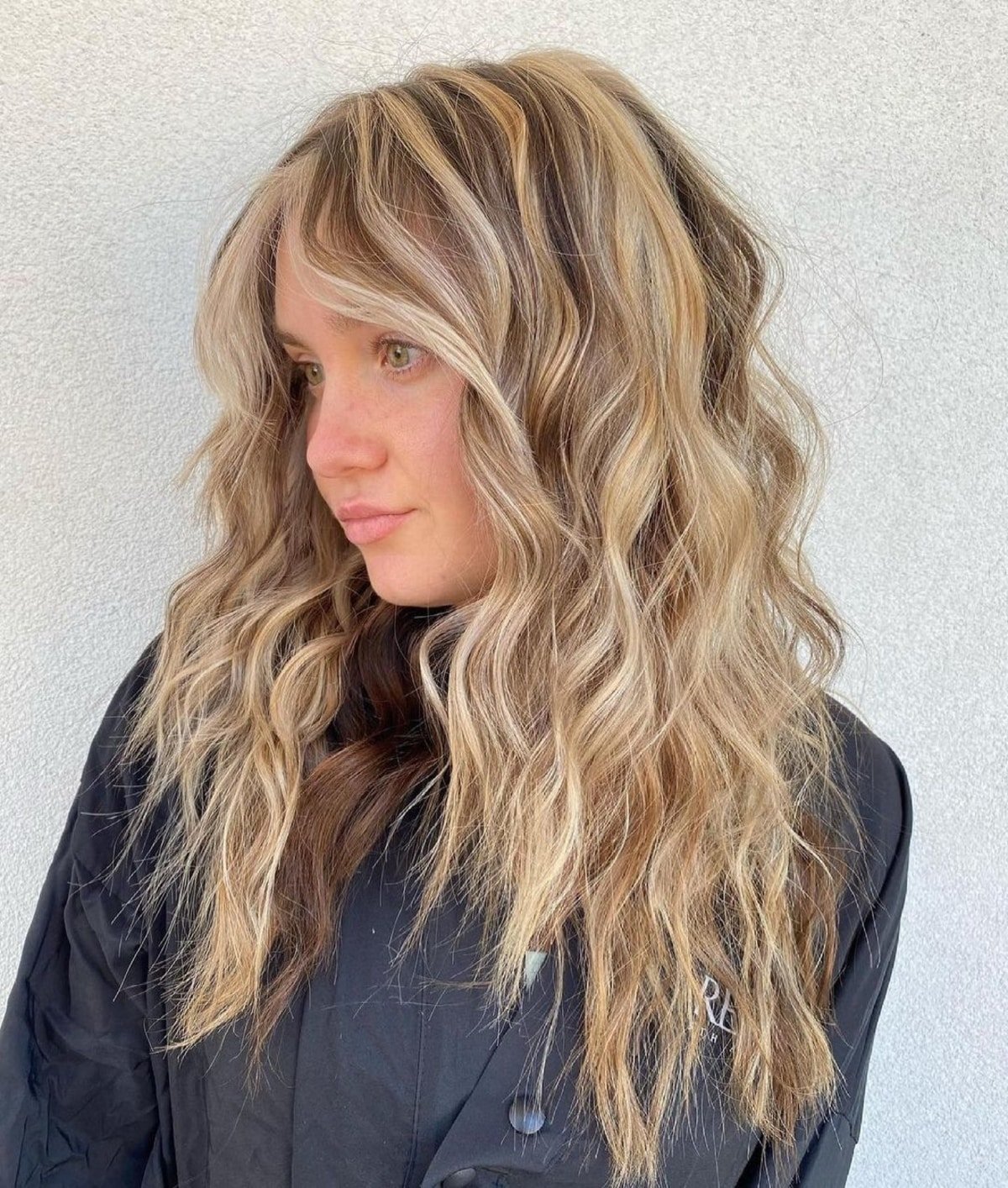 Chunky blonde highlights for brunettes