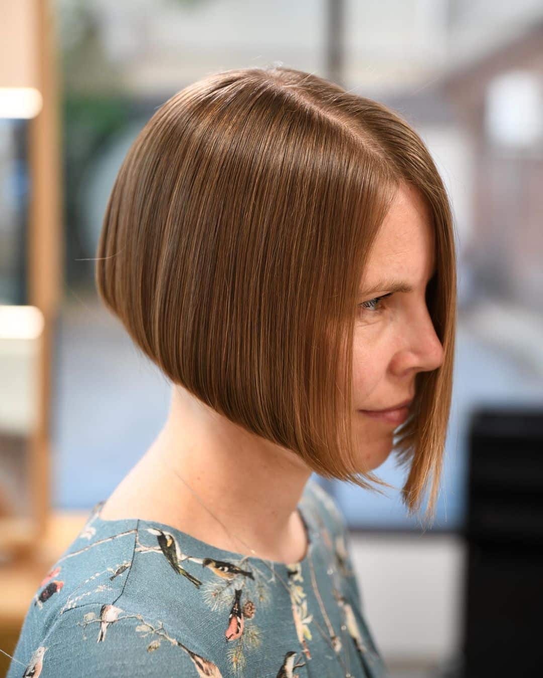 Classic Straight Bob Cut in Your 50s