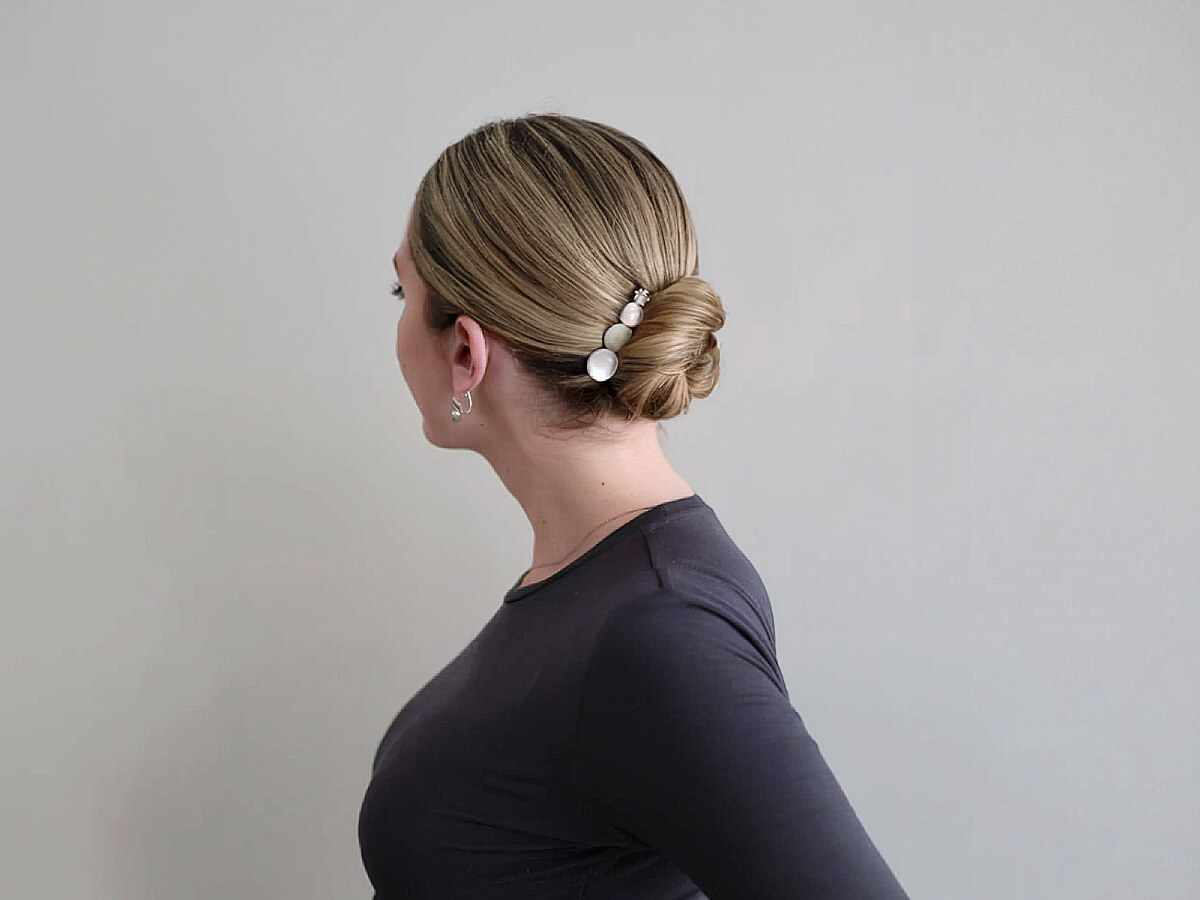 Clean look hairstyles for women